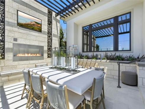 441 Narcissus , Irvine, CA