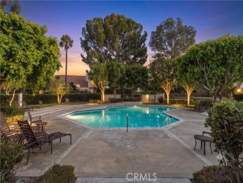 21 Mirador , Irvine, CA