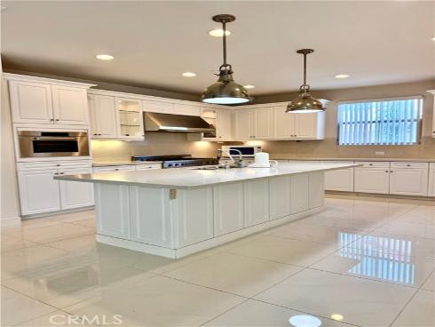 244  Desert Bloom  , Irvine, CA