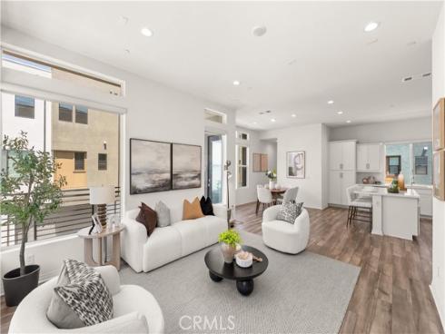 120 Sawbuck , Irvine, CA