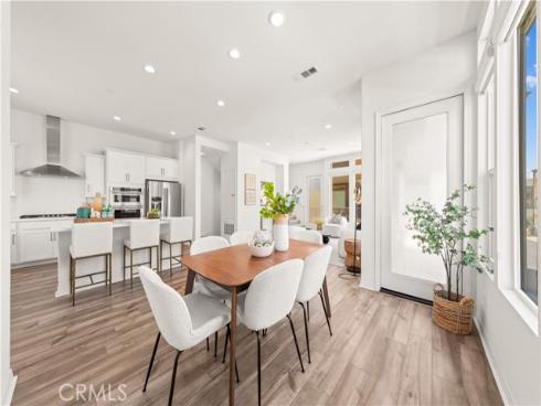 120 Sawbuck , Irvine, CA
