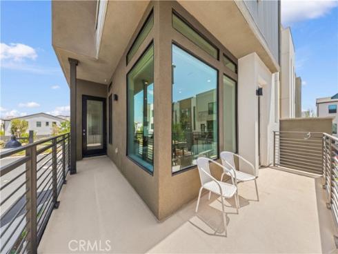 120 Sawbuck , Irvine, CA
