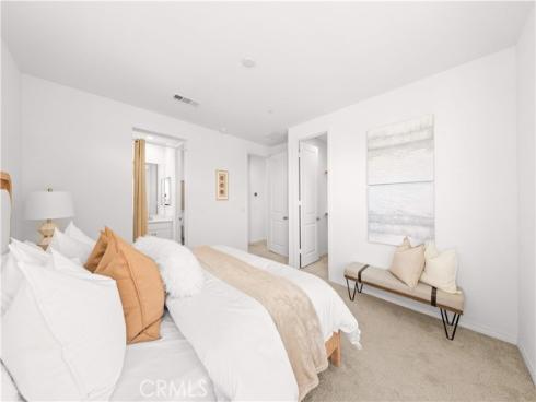 120 Sawbuck , Irvine, CA