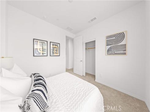 120 Sawbuck , Irvine, CA