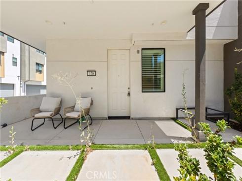 120 Sawbuck , Irvine, CA