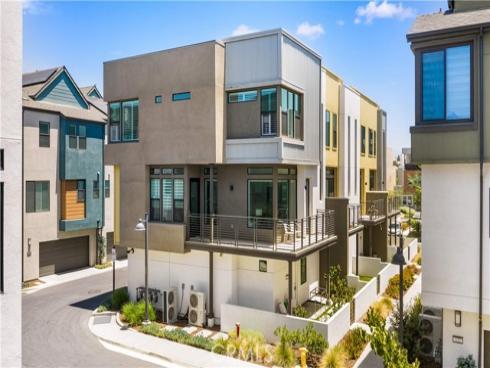120 Sawbuck , Irvine, CA
