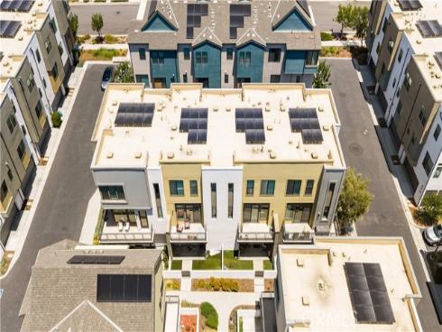 120 Sawbuck , Irvine, CA