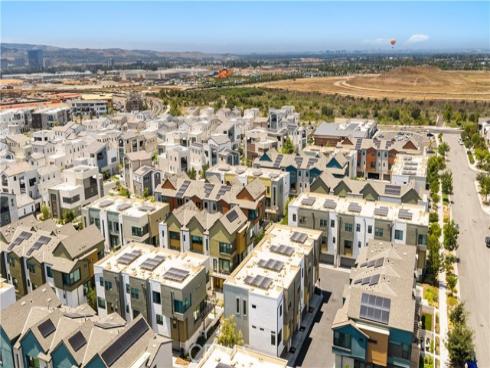 120 Sawbuck , Irvine, CA