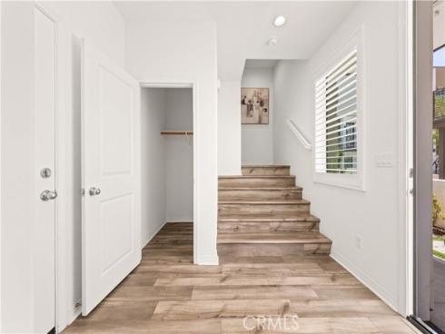 120 Sawbuck , Irvine, CA