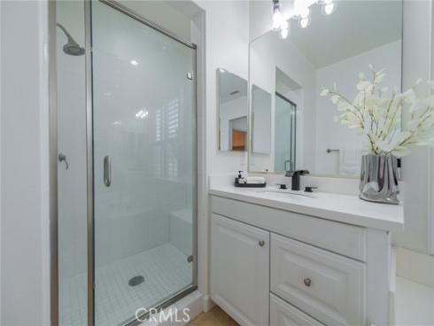 50  Twin Gables  , Irvine, CA