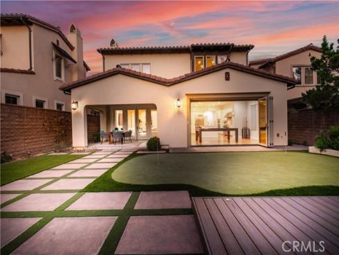 10 Shadybend , Irvine, CA
