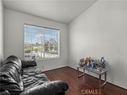 80 Almador , Irvine, CA