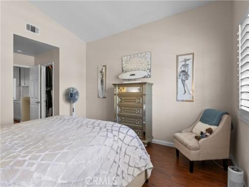 80 Almador , Irvine, CA