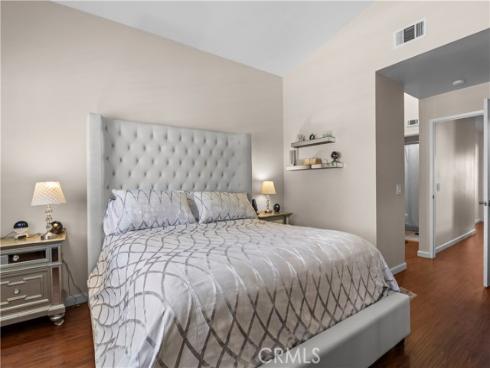 80 Almador , Irvine, CA