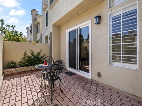 80 Almador , Irvine, CA