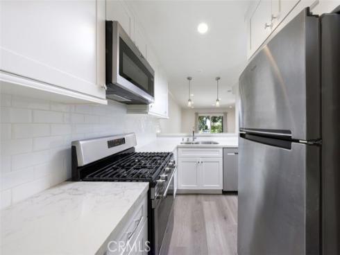 306 Orange Blossom , Irvine, CA