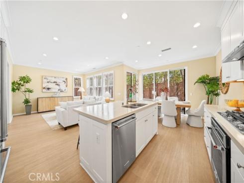 190 Crescent Moon , Irvine, CA