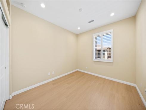 190 Crescent Moon , Irvine, CA