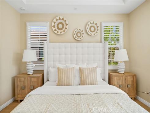 190 Crescent Moon , Irvine, CA