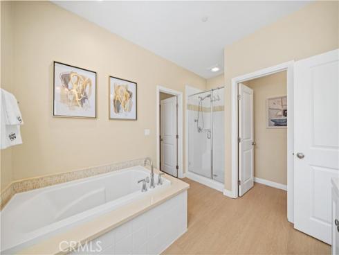 190 Crescent Moon , Irvine, CA