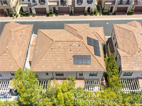 190 Crescent Moon , Irvine, CA