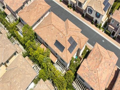 190 Crescent Moon , Irvine, CA