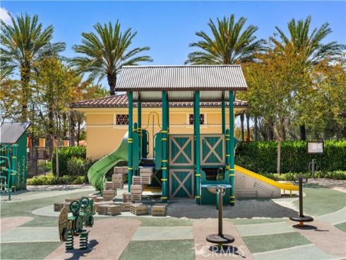 190 Crescent Moon , Irvine, CA