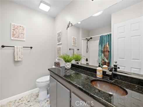 23 Amoret , Irvine, CA
