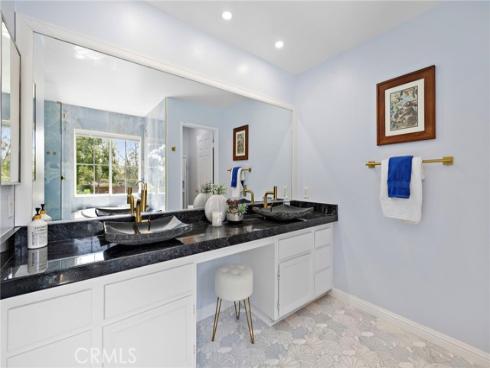 23 Amoret , Irvine, CA