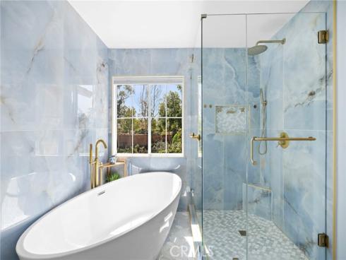 23 Amoret , Irvine, CA