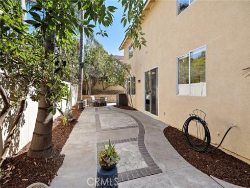 23 Amoret , Irvine, CA