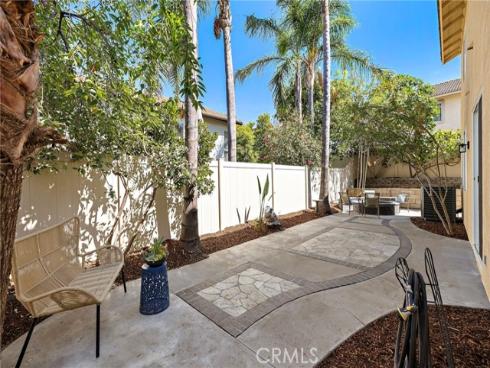 23 Amoret , Irvine, CA