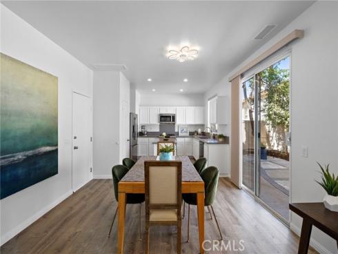 23 Amoret , Irvine, CA
