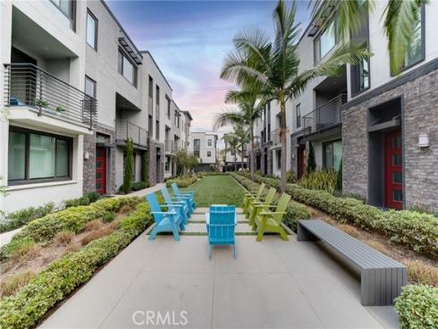 122  Schick  , Irvine, CA