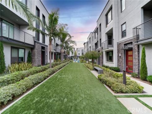 122  Schick  , Irvine, CA