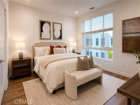 122  Schick  , Irvine, CA