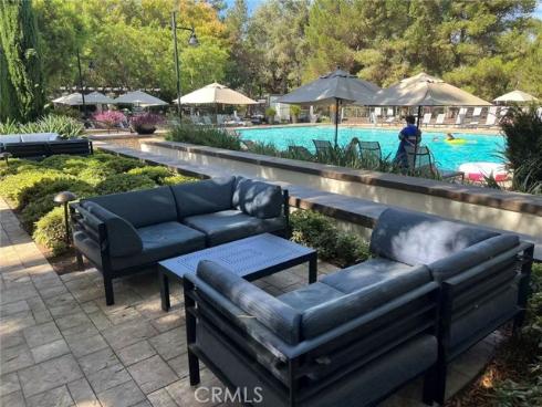 12 Tall Oak , Irvine, CA