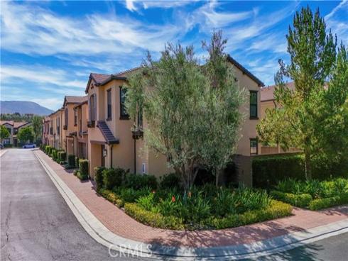 259 Rodeo , Irvine, CA