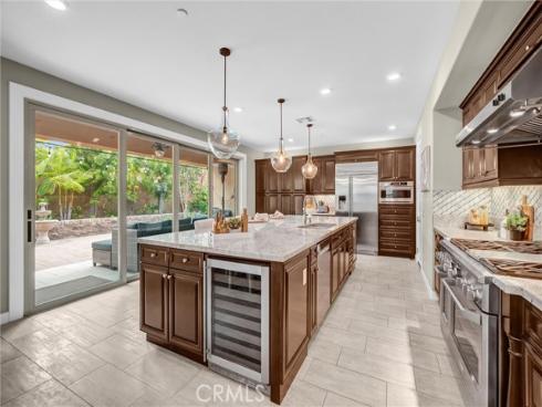 264  Cultivate  , Irvine, CA