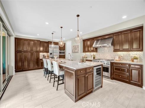 264  Cultivate  , Irvine, CA