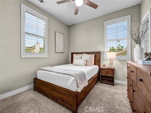 264  Cultivate  , Irvine, CA