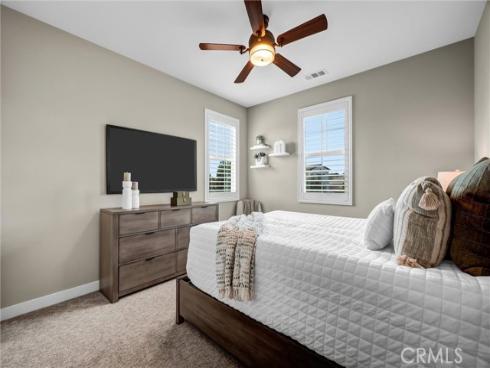 264  Cultivate  , Irvine, CA