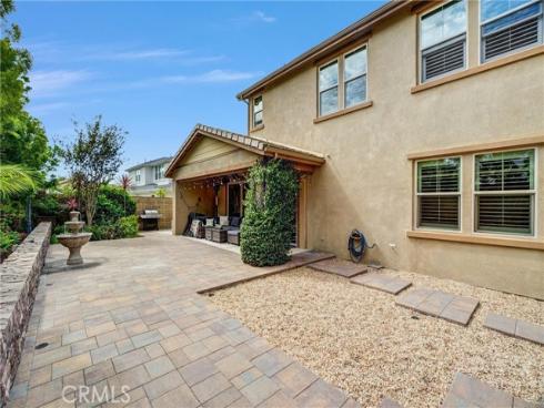 264  Cultivate  , Irvine, CA