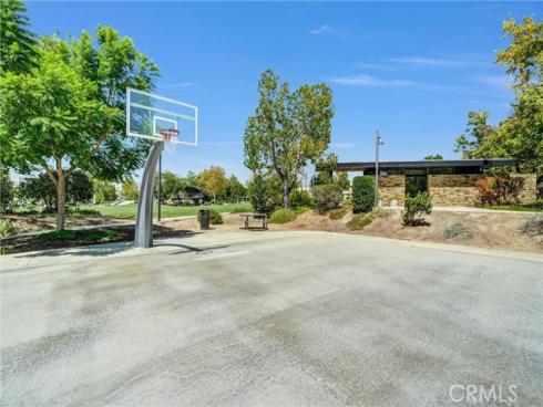 264  Cultivate  , Irvine, CA