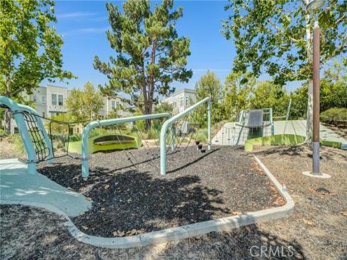 264  Cultivate  , Irvine, CA