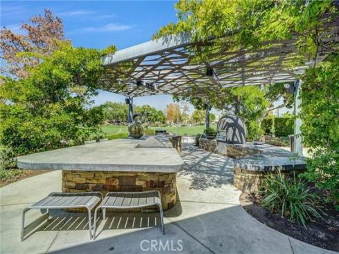 264  Cultivate  , Irvine, CA