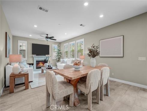 264  Cultivate  , Irvine, CA