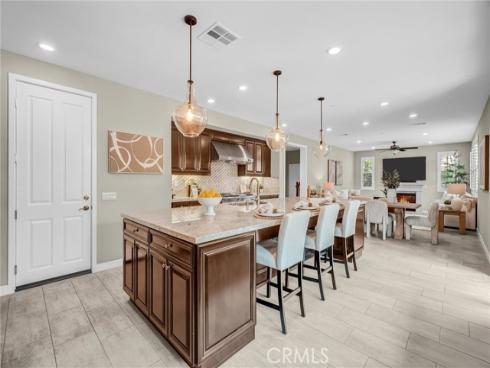 264  Cultivate  , Irvine, CA