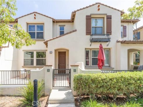 94  Hedge Bloom  , Irvine, CA