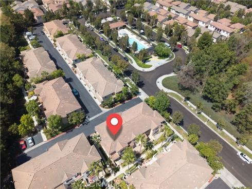 94  Hedge Bloom  , Irvine, CA